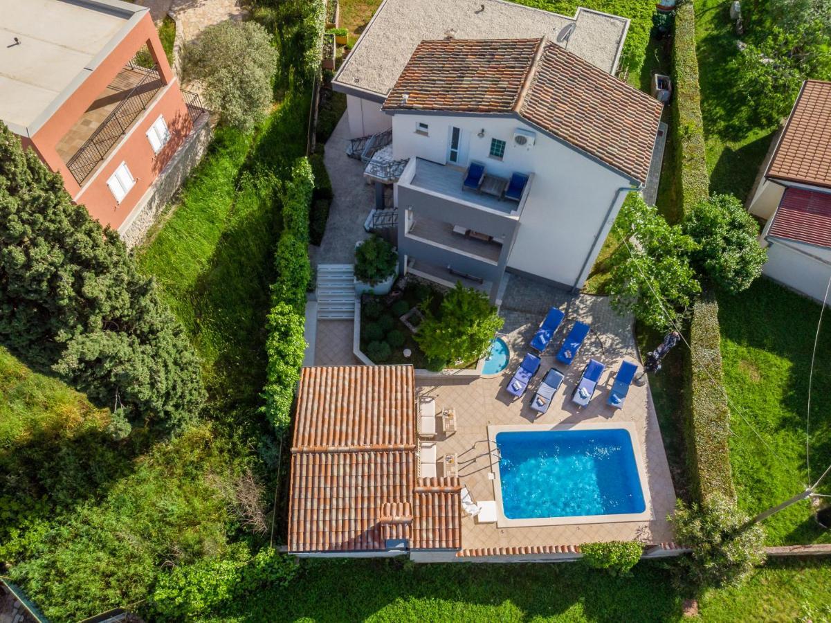 Nature & Sea Holiday Home With Pool Pula Bagian luar foto