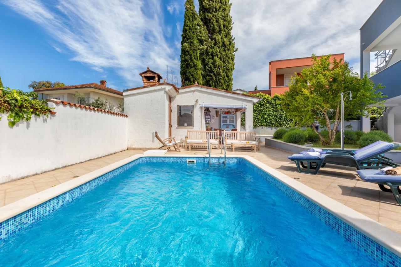 Nature & Sea Holiday Home With Pool Pula Bagian luar foto