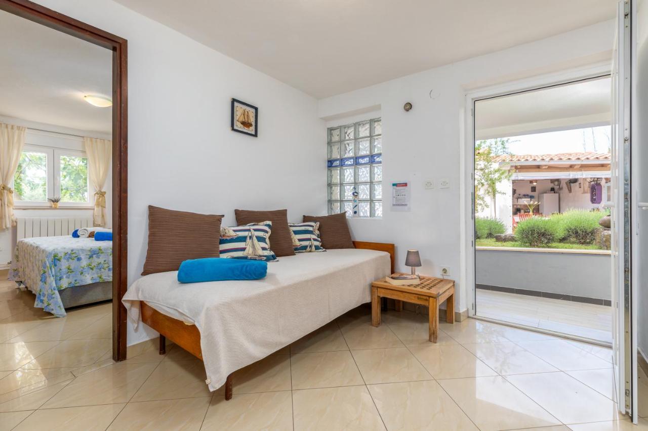Nature & Sea Holiday Home With Pool Pula Bagian luar foto